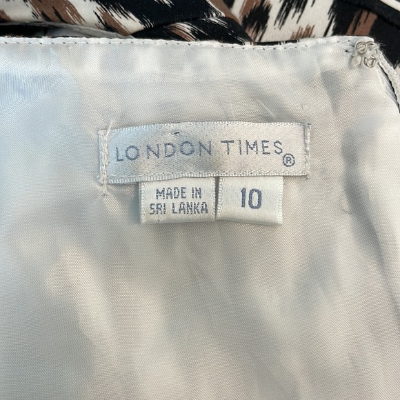 London Times geometric print dress - Picture 4 of 5